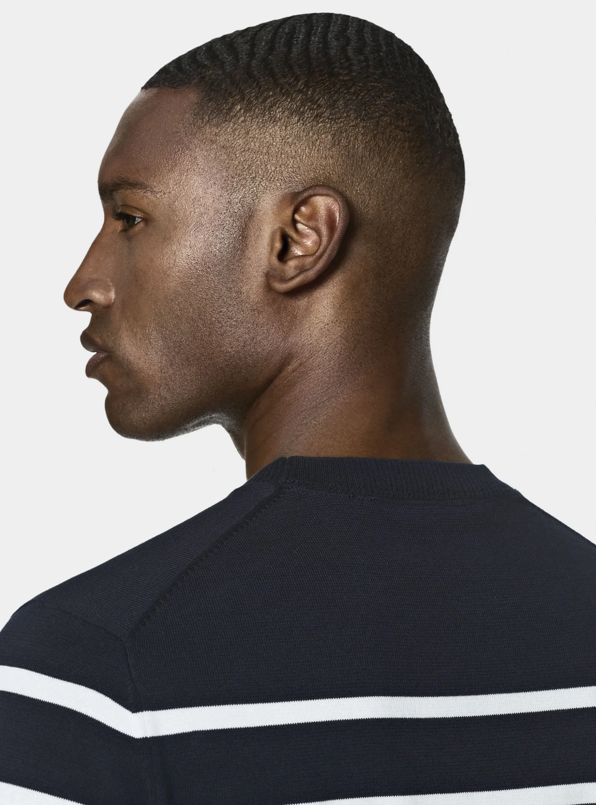 Maglia girocollo in cotone extrafine rigato