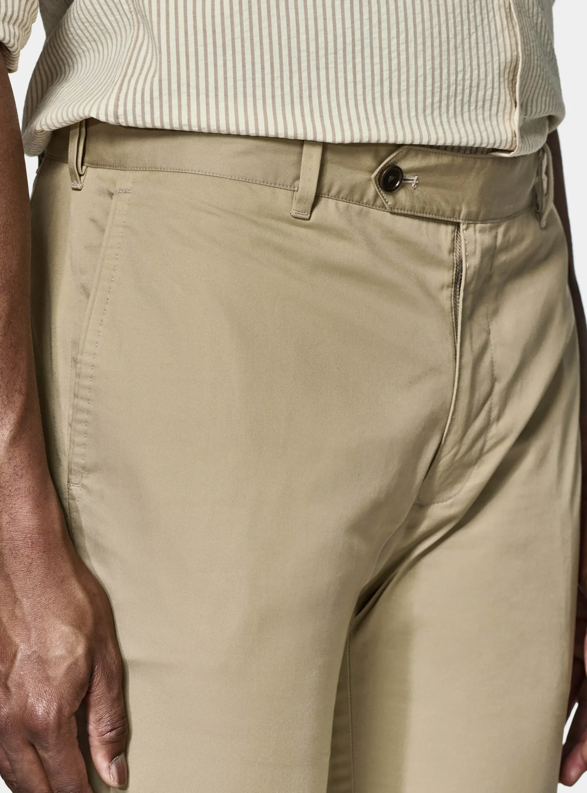 Pantaloni chino in twill leggero