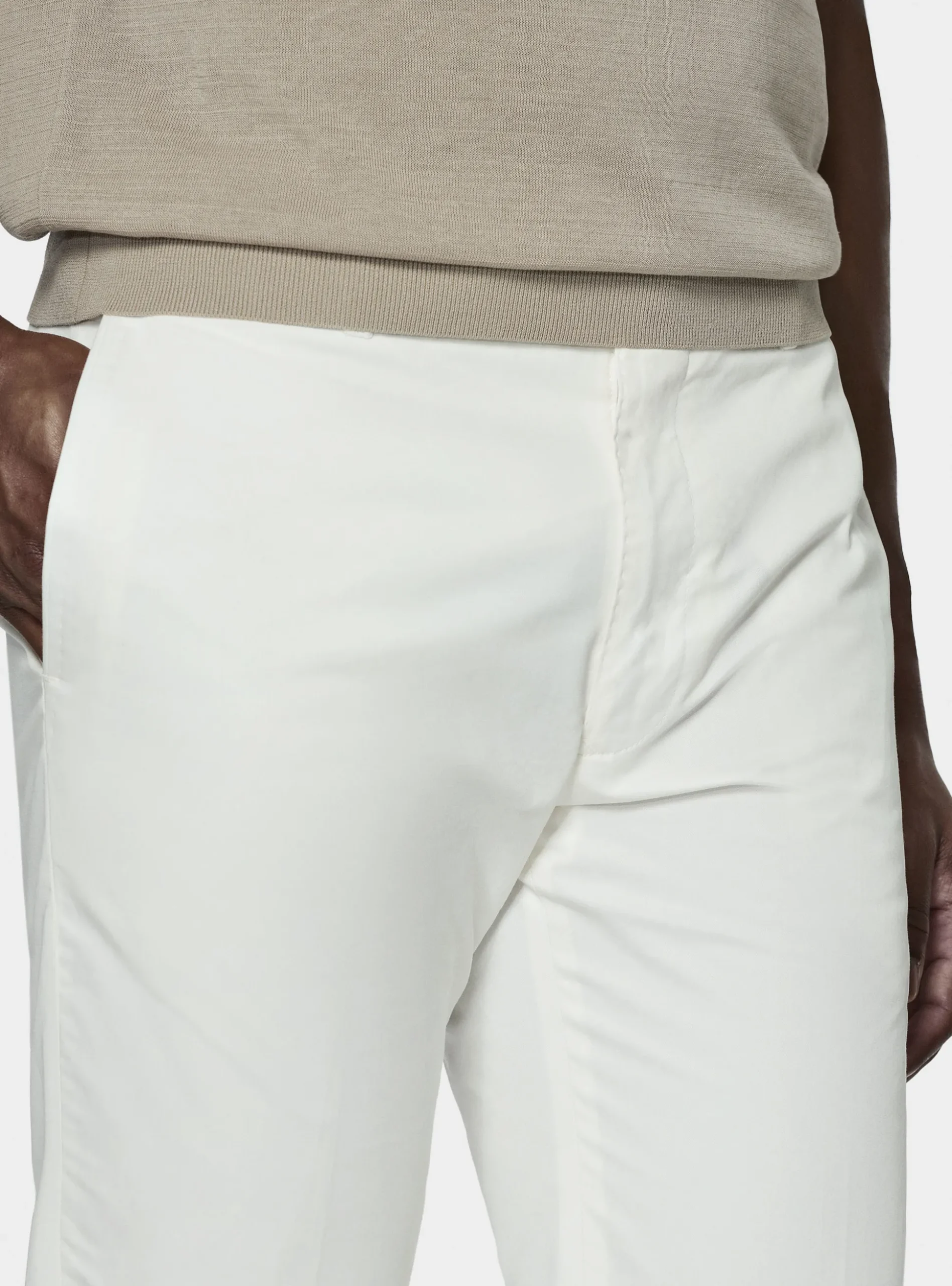 Pantaloni chino in twill leggero