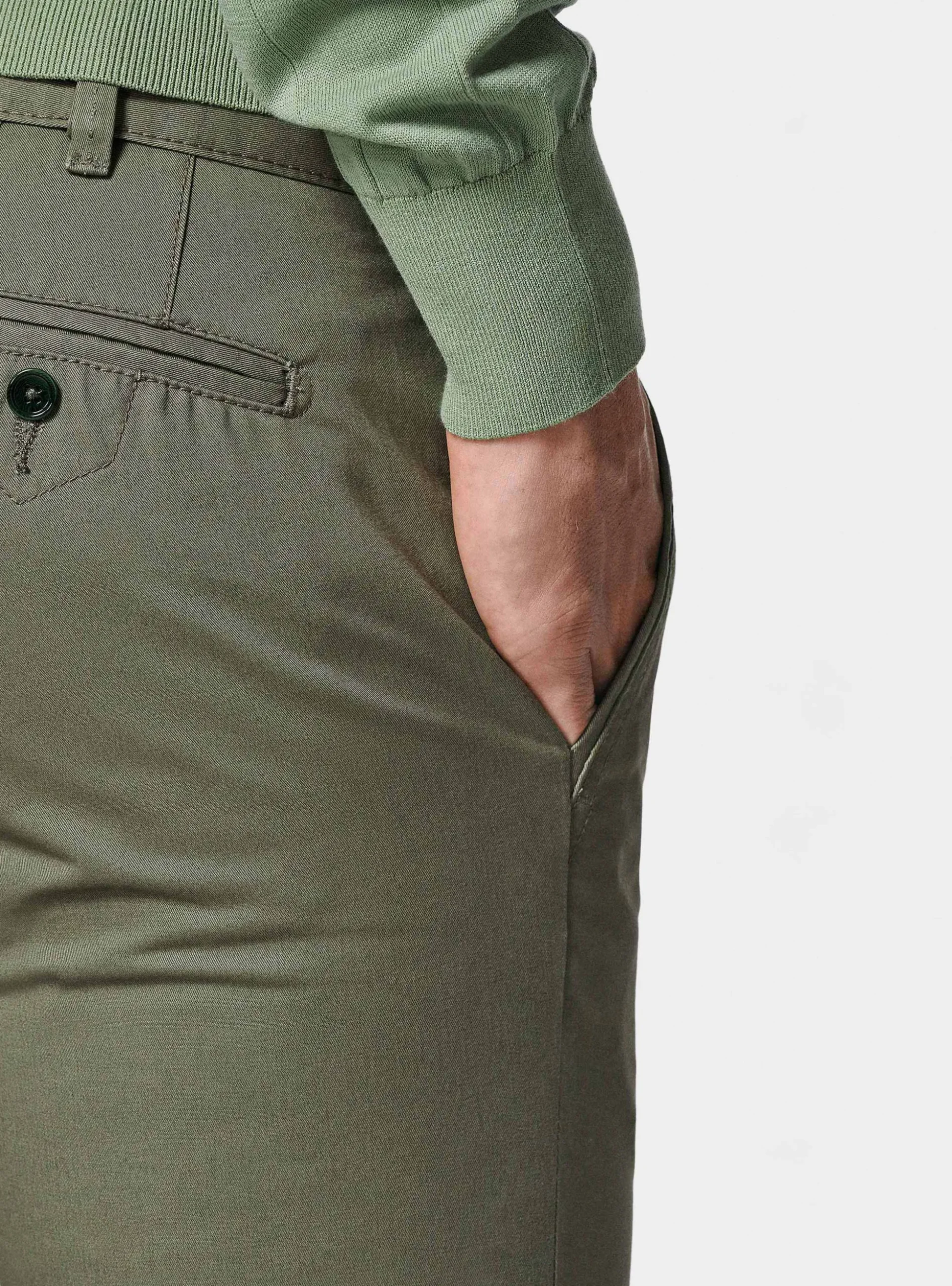 Pantaloni chino slim fit in cotone twill