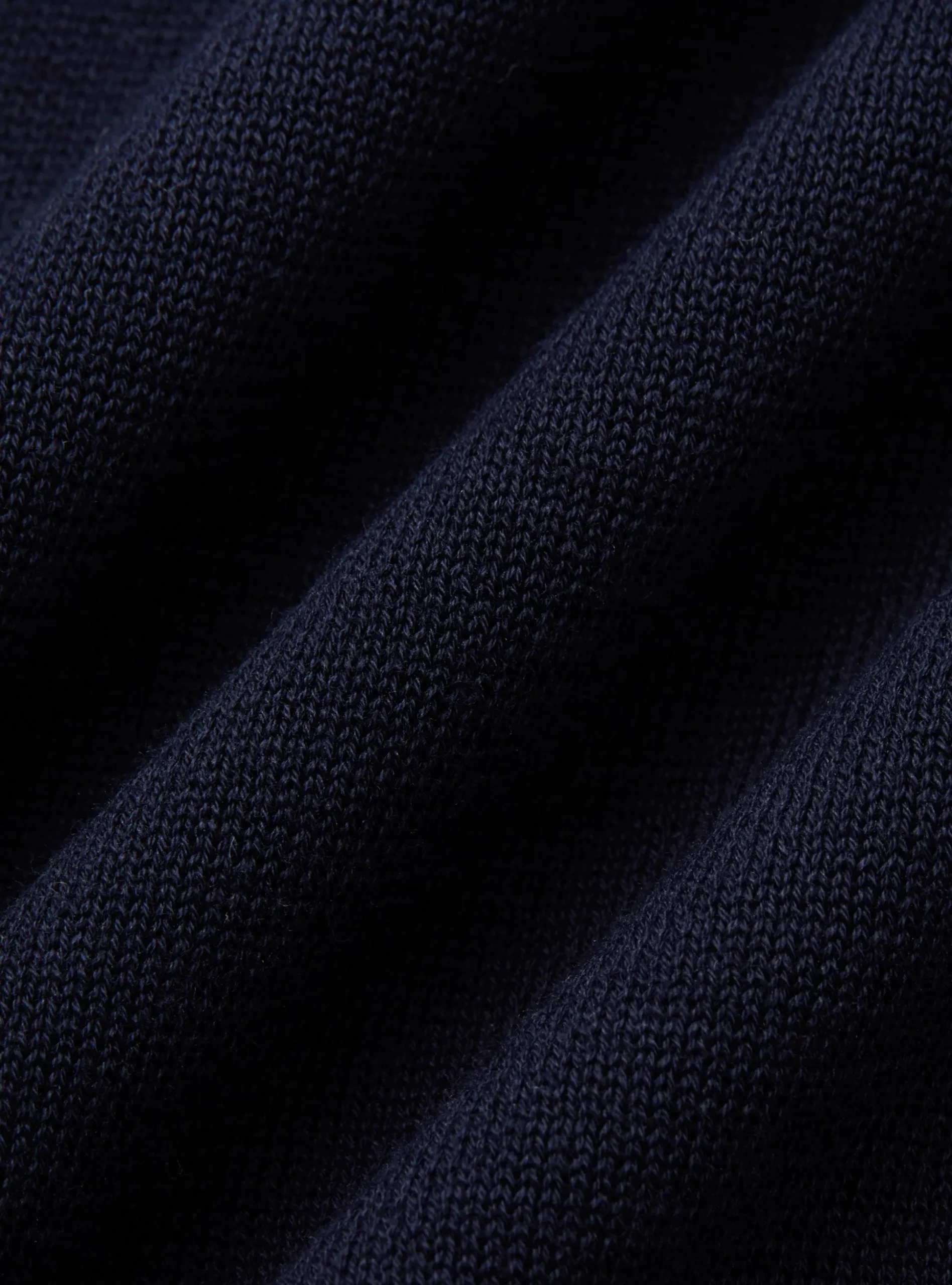 Polo in maglia senza bottoni in cotone extrafine