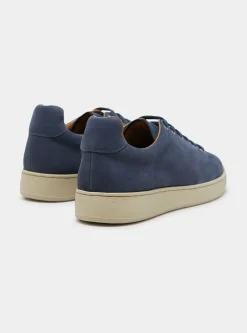 Sneakers in nabuk