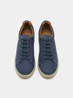 Sneakers in nabuk